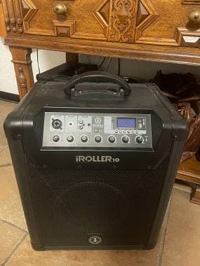 Vendo amplificatore a Batteria tipo trolley