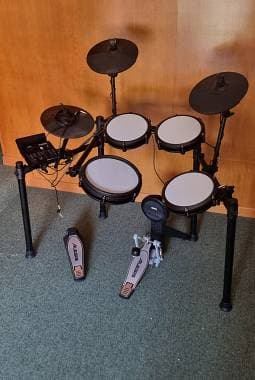 Alesis NITRO MAX