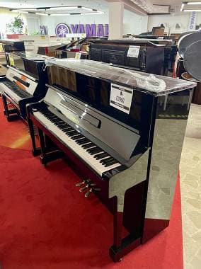 PIANOFORTE VERTICALE YAMAHA YM10 NERO