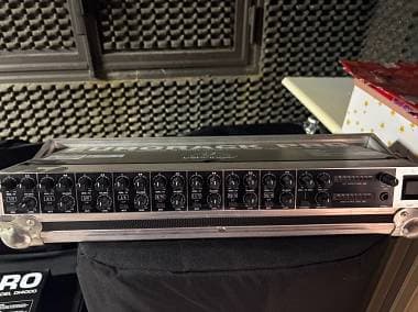 Behringer Eurorack 1602