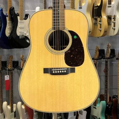 MARTIN - HD 28 DREADNOUGHT NATURAL - Spedizione Gratis