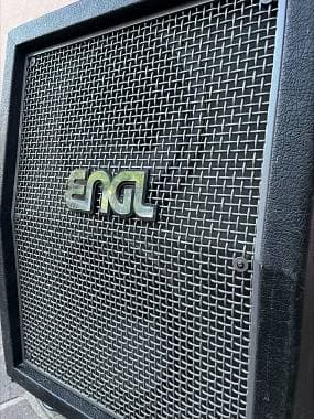 Engl E212 2X12 VERTICALE ROTELLATA
