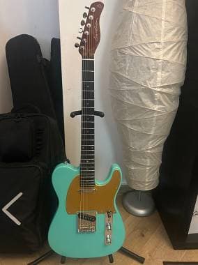 Sire Larry Carlton T7 Mid Green