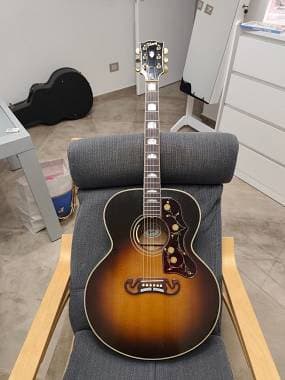 Gibson SJ-200 vendo. Leggere attentamente annuncio.