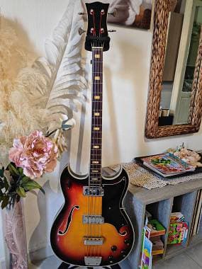 Vox Escort (Crucianelli no logo) del 1965