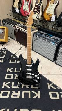 Fender LIM. EDITION VINTERA II 50 STRATOCASTER RMN BLACK