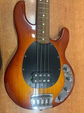 Ernie Ball Music Man StingRay 4 H