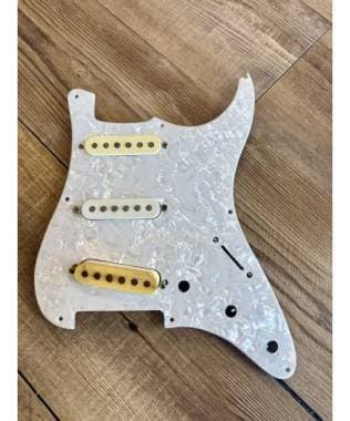 PICKGUARD STRATO TYPE 3 SINGLE COIL