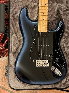 Fender Stratocaster American Professional II Dark Night SSS