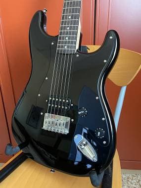 Squier FENDER Squier Sonic Stratocaster HT H LRL Black