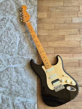 Fender American Ultra Stratocaster HSS Texas Tea
