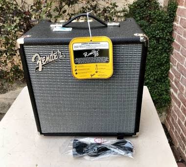 Amplificatore Fender Rumble25 V3