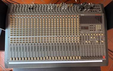 Tascam M-2524 (24 Canali / 8 Bus) - Mixer Analogico Vintage - Ottime Condizioni