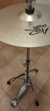 Pearl Asta Hi-hat con piatti Paiste