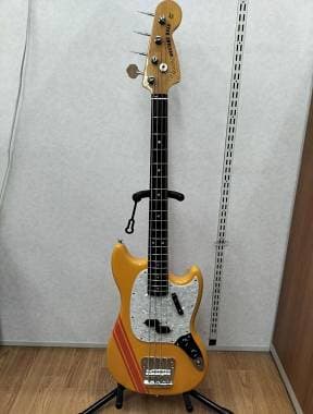 Fender Mustang competition