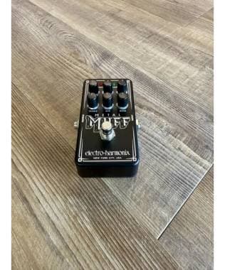 ELECTRO HARMONIX NANO METAL MUFF