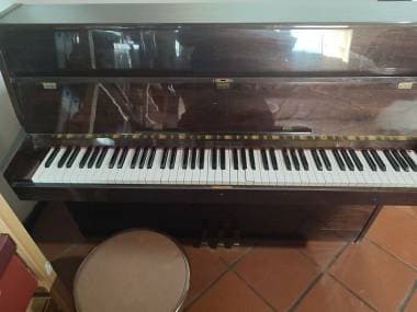 Rippen pianoforte verticale con sgabello