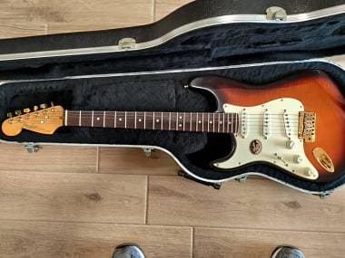 Fender Stratocaster 50th Anniversary per Mancini