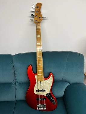Sire Marcus Miller V7 1a generazione