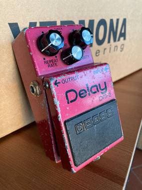 Boss DM-2