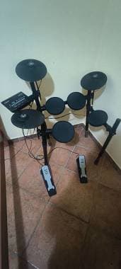Yamaha Dtx 402 K E-drum set