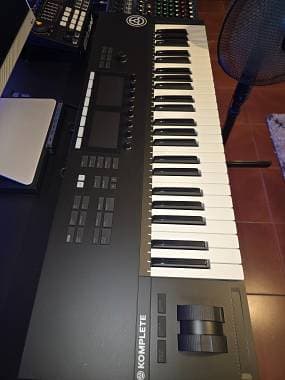 Native Instruments Komplete kontrol s49 mk2