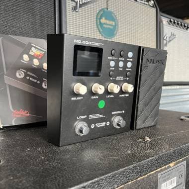 NUX - MG 300 MULTI EFFECTS