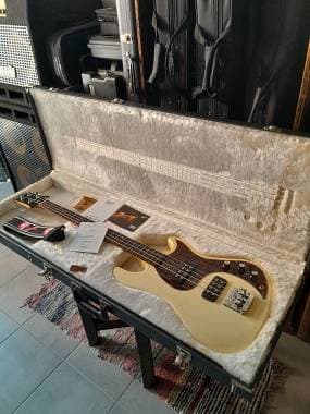 Gibson EB 13 ANNO 2013