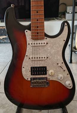 Fender Modello stratocaster