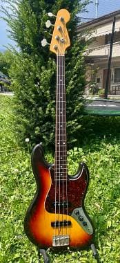 1982 Fender Jazz bass reissue 62 Japan JV