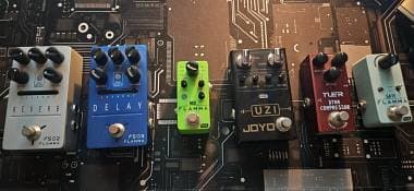 Vari pedali per chitarra - pedialiera praticamente completa