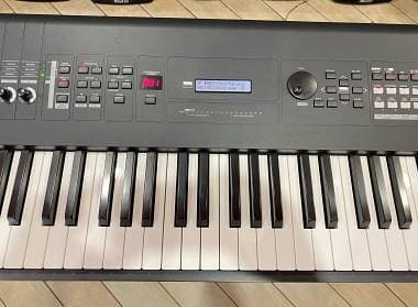 Yamaha Mx88