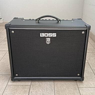 Vendo Boss Katana 100 MK2