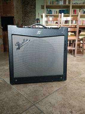 Fender Mustang II V2