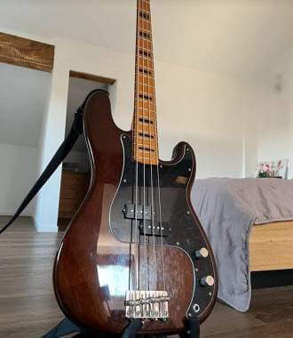 Squier CV 70 precision bass 4 corde
