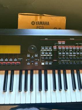 Yamaha S90 es perfetta