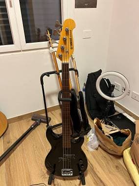 Yamaha BB400S 1981 fretless vendo/permuto/scambio