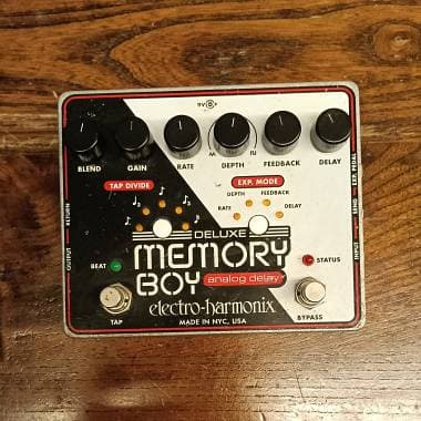 Electro Harmonix Memory Boy Deluxe analog delay