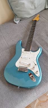 Manne Design Raven Stratocaster model