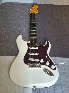 Squier by Fender Stratocaster Classic Vibe 70