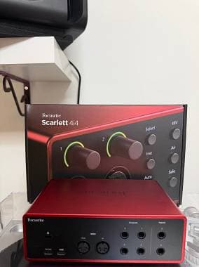 Focusrite Scarlett 4i4 4th gen