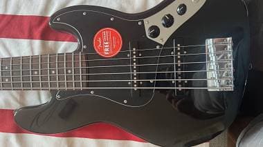 Squier by Fender AFFINITY JAZZ BASS VI 6 CORDE