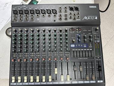 Yamaha mx12/4 perfetto usato pochissimo