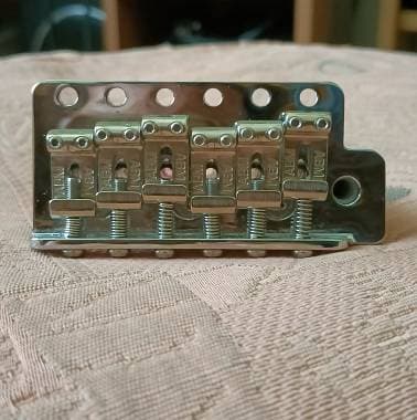 Abm 5050 s Fender Stratocaster American vintage tremolo 6 pivot