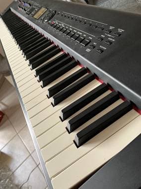 Roland RD800