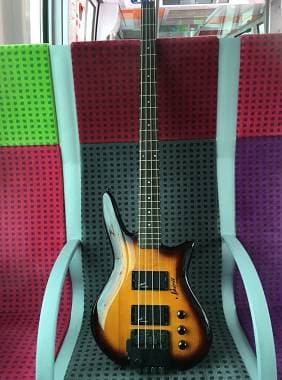 Magnifico basso headless Steinberger Spirt XZ-2 4 corde Korea