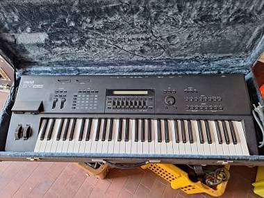 Yamaha Sy85