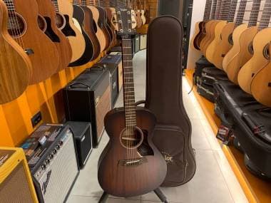 Taylor American Dream Ad22e Shaded Edge Burst Usato