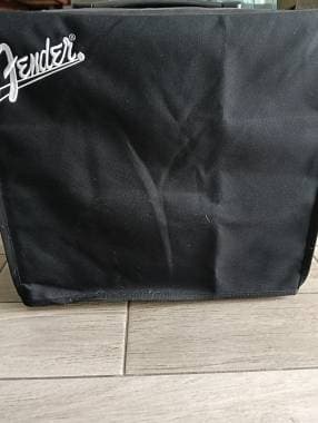 Vendo amplificatore combo FENDER Mustang LT50