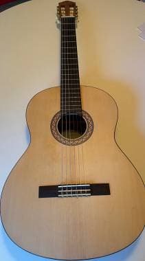 Yamaha C40M
